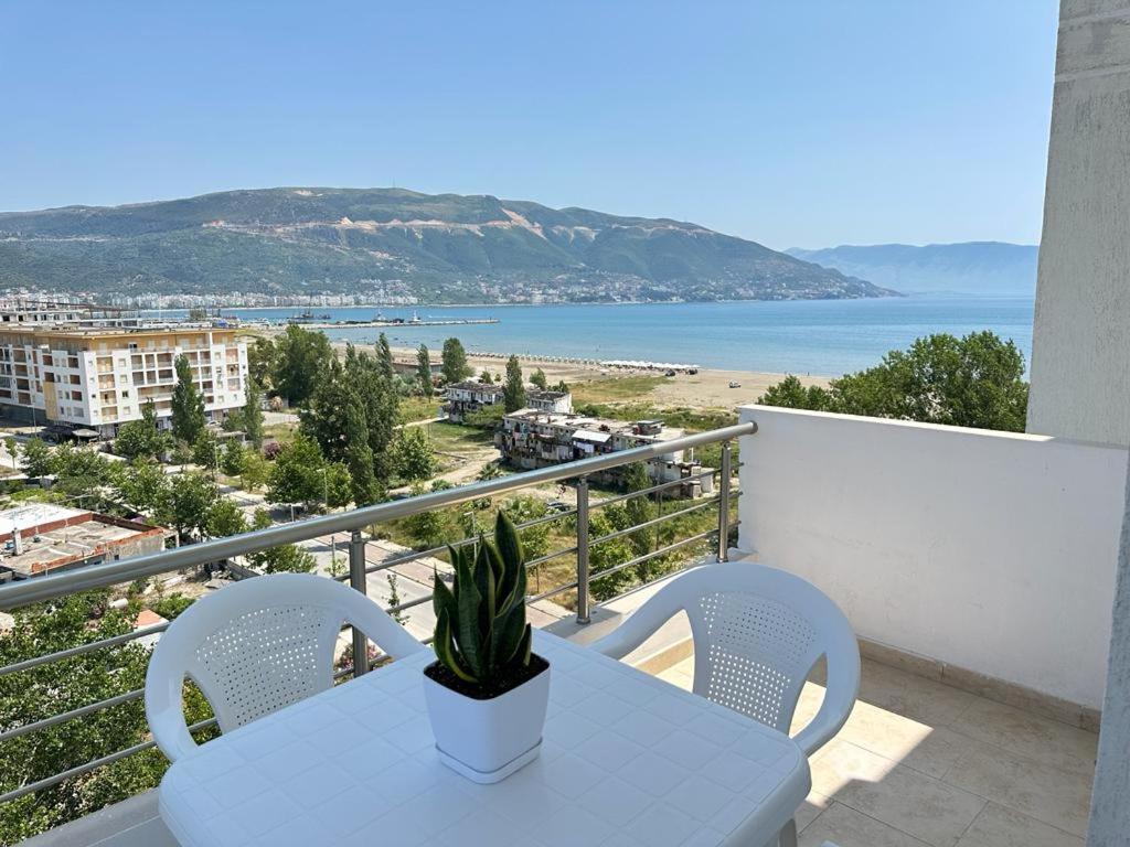 Trea Accomodations Vlorë Buitenkant foto